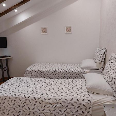 Apt Lavender On Nincevica St- 1 Bedroom Apt 5 Min To The Old Town Of سبليت المظهر الخارجي الصورة