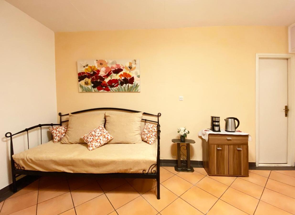 Apt Lavender On Nincevica St- 1 Bedroom Apt 5 Min To The Old Town Of سبليت المظهر الخارجي الصورة
